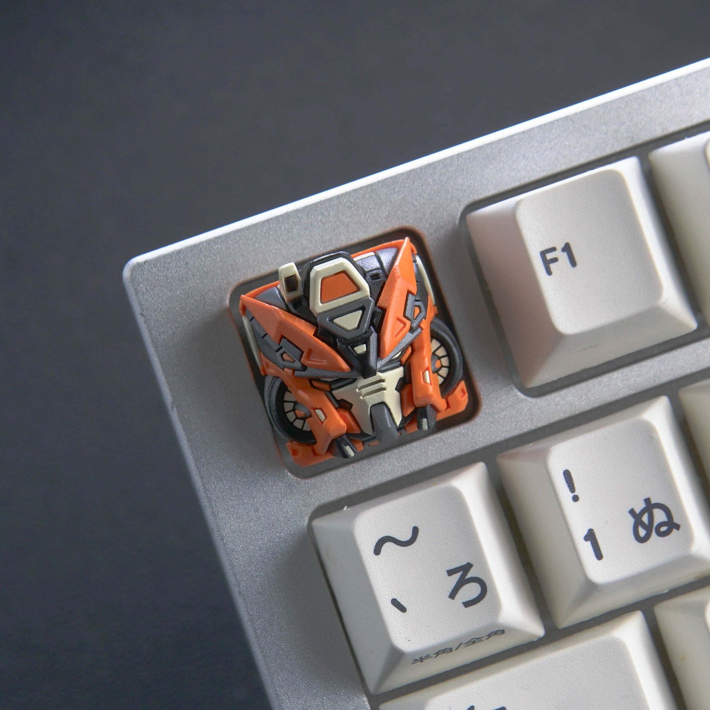 Red Frame - Carbon